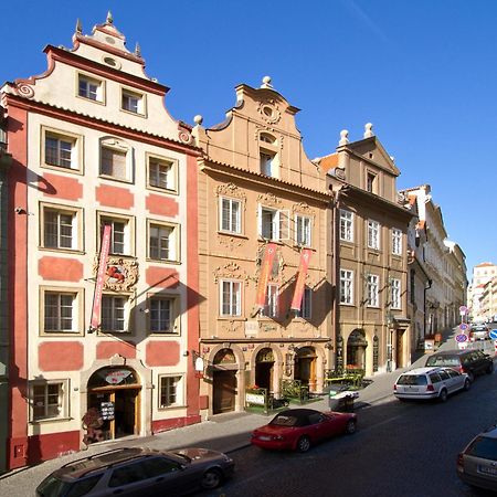 Red Lion Hotel Прага Екстериор снимка